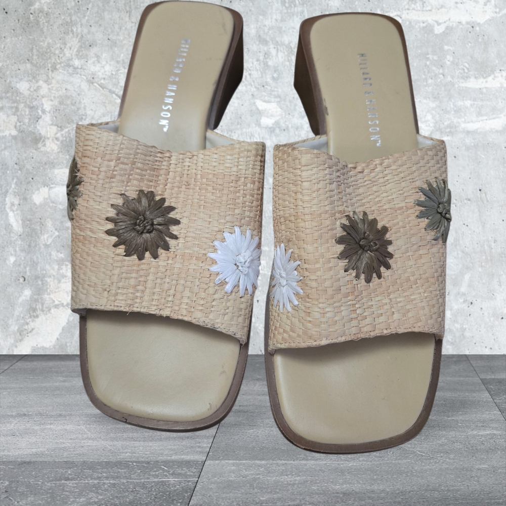 Hillard & Hanson Beige and White Floral Slide Sandals - Picture 2 of 4